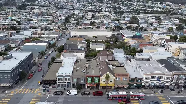 San Francisco, CA 94112,44804482 Mission ST