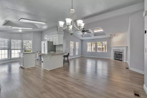 600 E Weddell DR, Sunnyvale, CA 94089