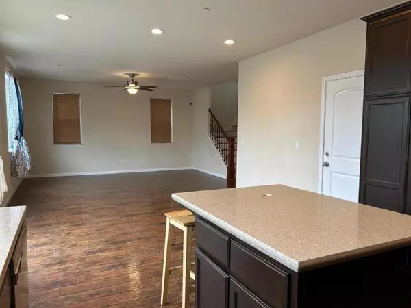 Hollister, CA 95023,291 Slate AVE