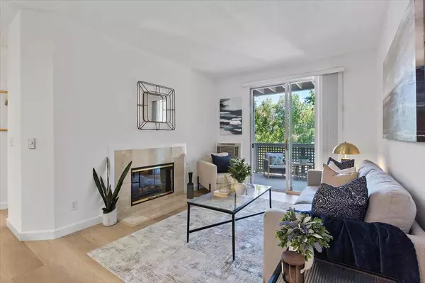 Sunnyvale, CA 94085,250 Santa Fe TER #209