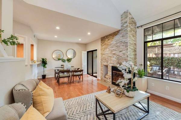 Mountain View, CA 94043,418 Mountain Laurel CT