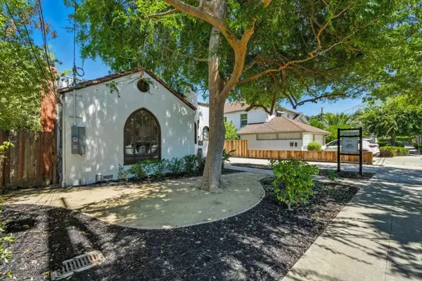 Redwood City, CA 94061,1165 Clinton ST
