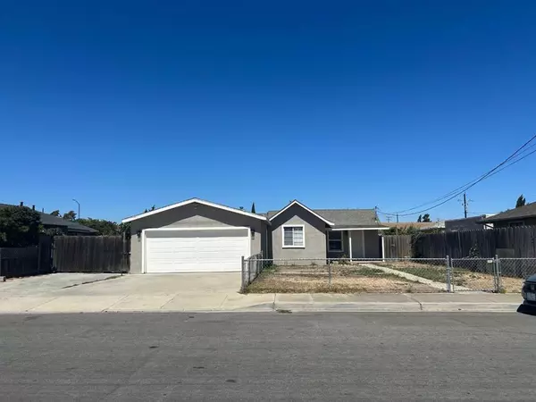 412 7th ST, Greenfield, CA 93927