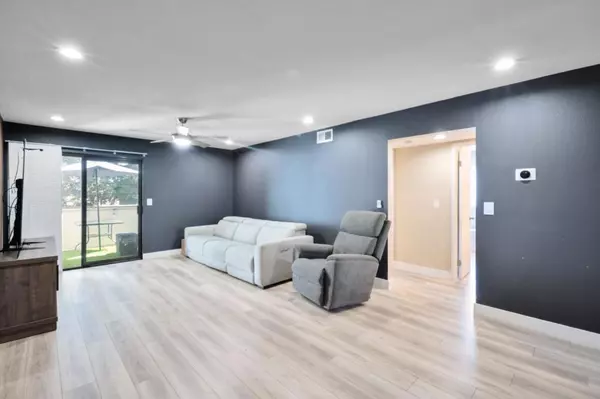 San Jose, CA 95121,3054 Shadow Springs PL