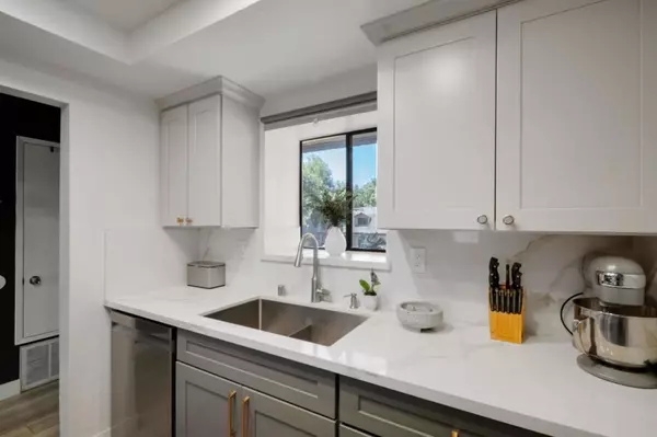 San Jose, CA 95121,3054 Shadow Springs PL
