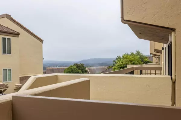 3104 Golden Oaks LN, Monterey, CA 93940