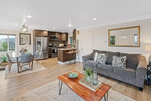 301 Channing WAY, Pacifica, CA 94044