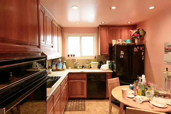 Daly City, CA 94015,30 Rockridge AVE