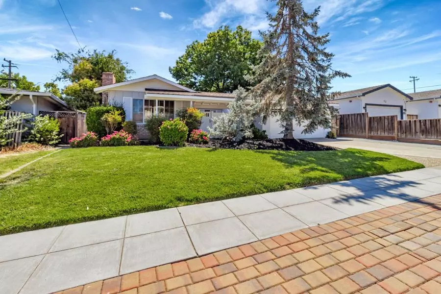 1682 Provincetown DR, San Jose, CA 95129