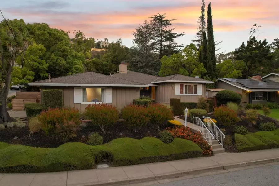 2920 Brittan AVE, San Carlos, CA 94070