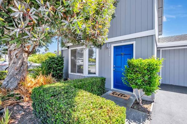 Santa Cruz, CA 95062,3975 Bramble LN #C