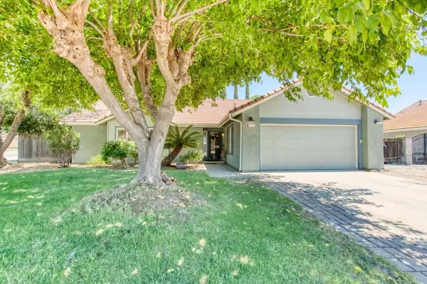 Clovis, CA 93611,11 Magnolia AVE