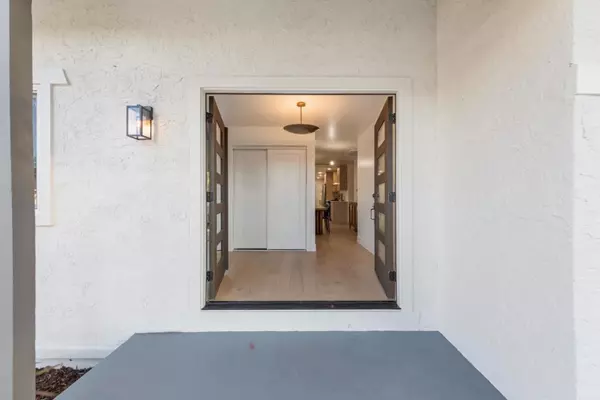 San Jose, CA 95128,2508 Calma CT