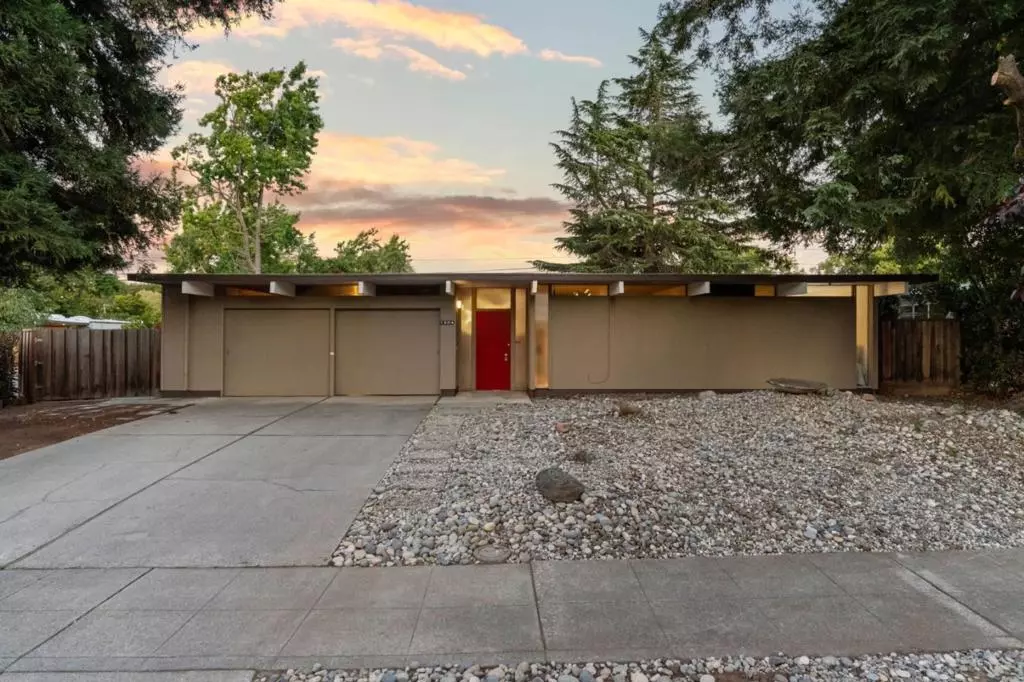 Sunnyvale, CA 94087,1204 Navlet CT