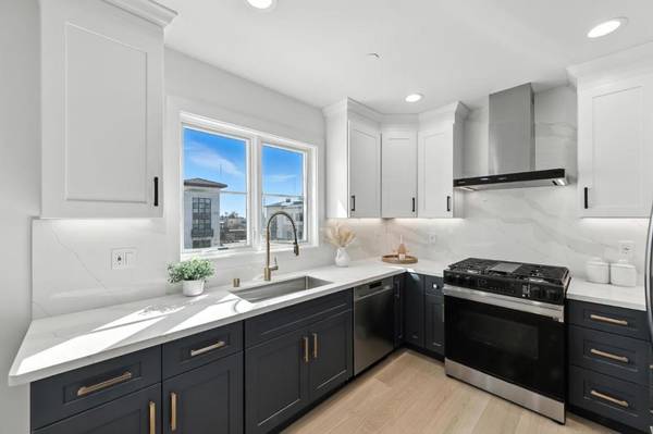 San Carlos, CA 94070,560 El Camino Real #201