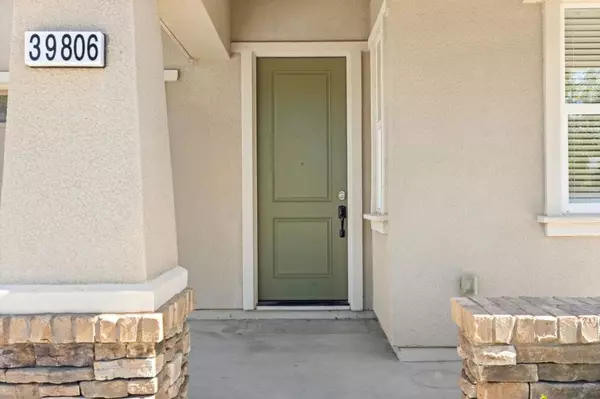Newark, CA 94560,39806 Tomcod ST