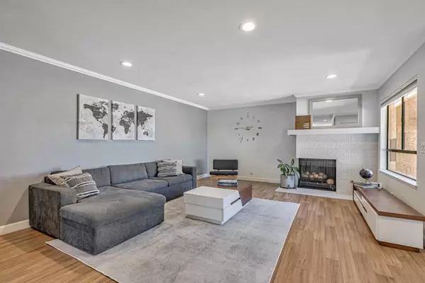 Campbell, CA 95008,440 W Hacienda AVE