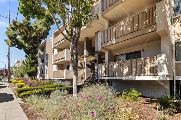 Mountain View, CA 94040,400 Ortega AVE #301