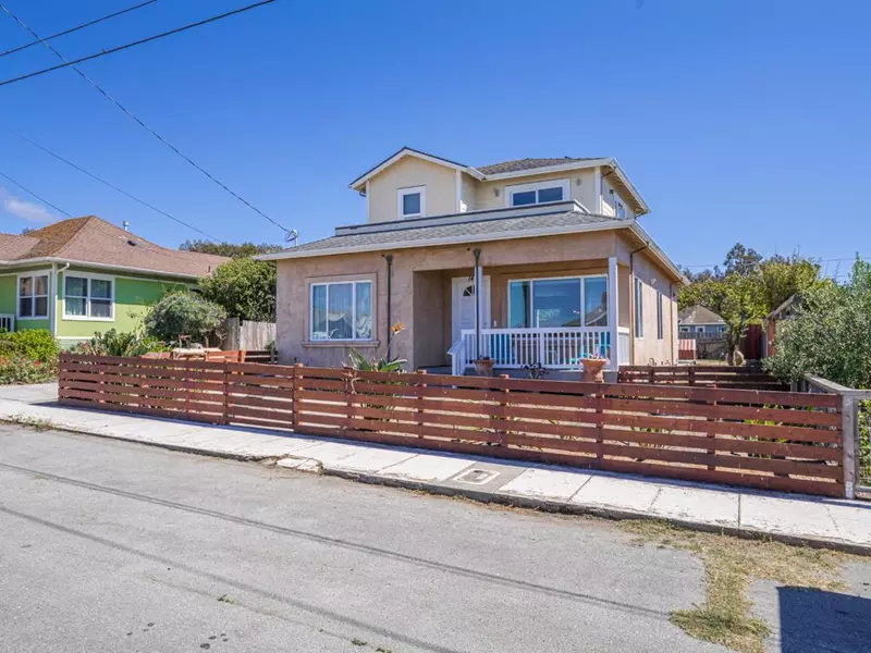 14 3rd AVE, Davenport, CA 95017
