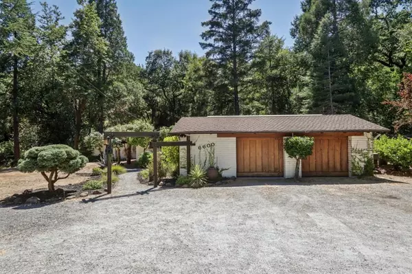 Gilroy, CA 95020,6600 Redwood Retreat RD
