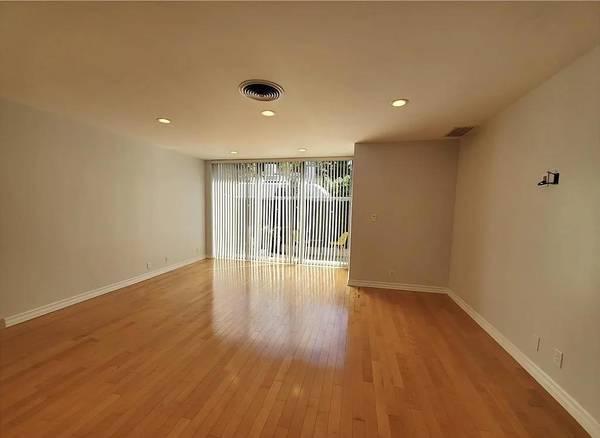 Los Angeles, CA 90024,969 Hilgard AVE