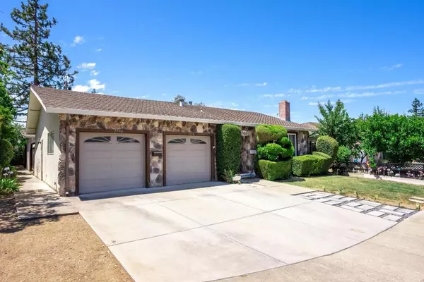 Mountain View, CA 94040,17541756 Plaza CT