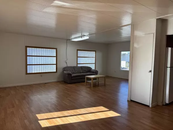 Capitola, CA 95010,4425 Clares