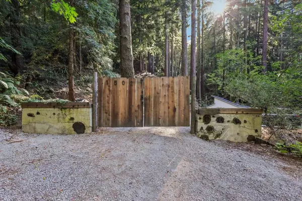 Watsonville, CA 95076,1502 Eureka Canyon RD