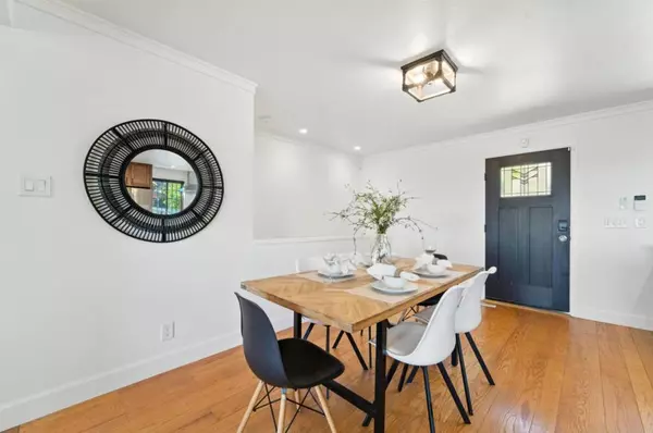 Oakland, CA 94605,8730 Burr ST