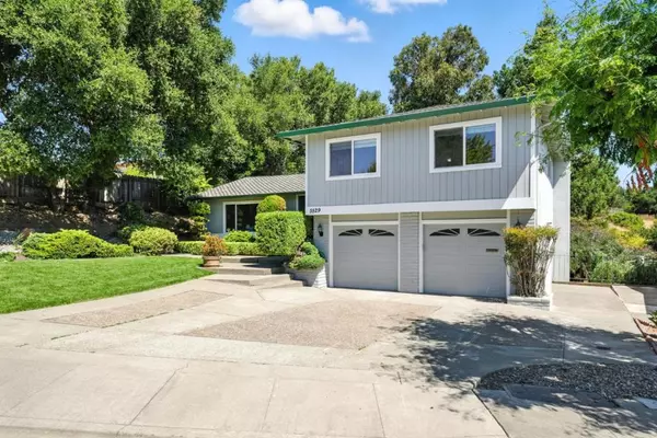 Castro Valley, CA 94552,5529 Feather CT