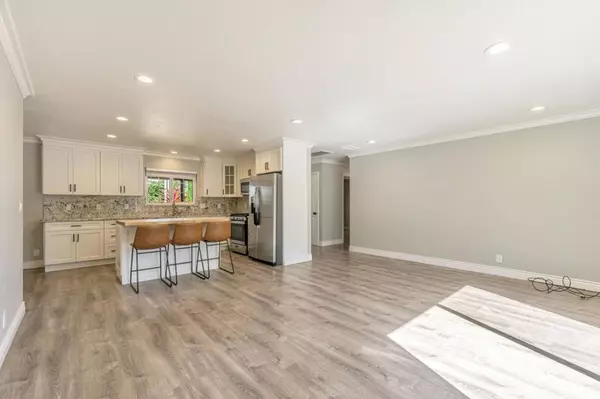 Concord, CA 94518,1001 Oak Grove RD