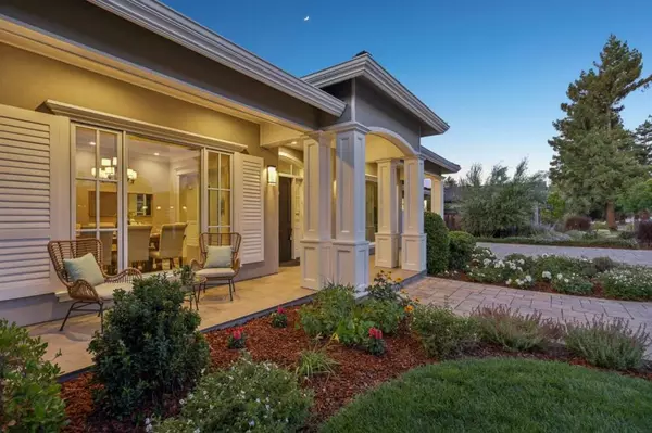 Los Altos, CA 94022,667 Jay ST