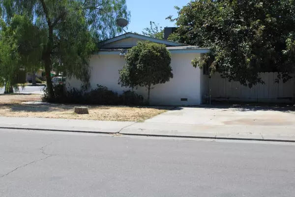 Los Banos, CA 93635,405 N Santa Ana ST