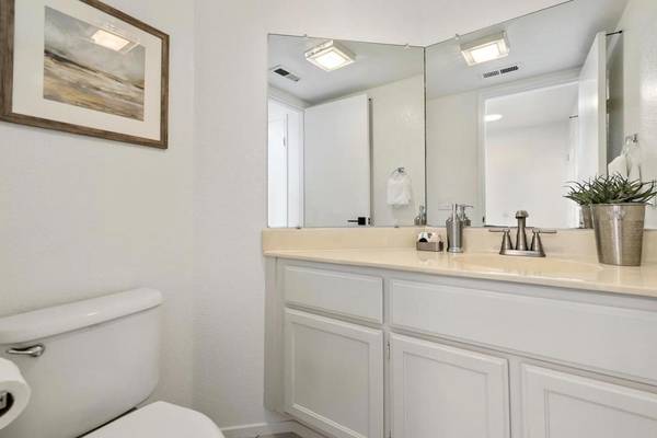 Fremont, CA 94555,4514 Calypso TER