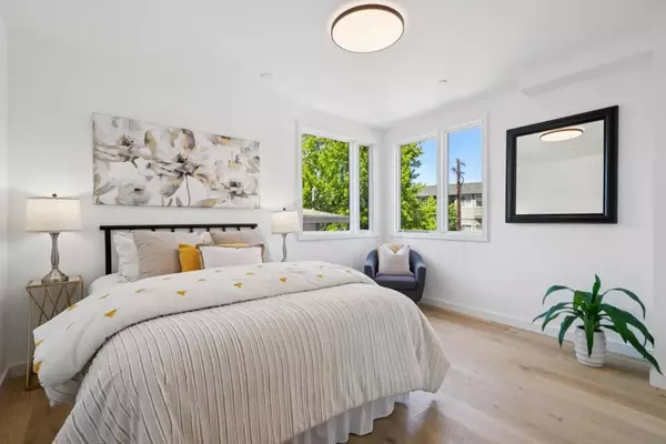 Burlingame, CA 94010,1433 Floribunda AVE #2