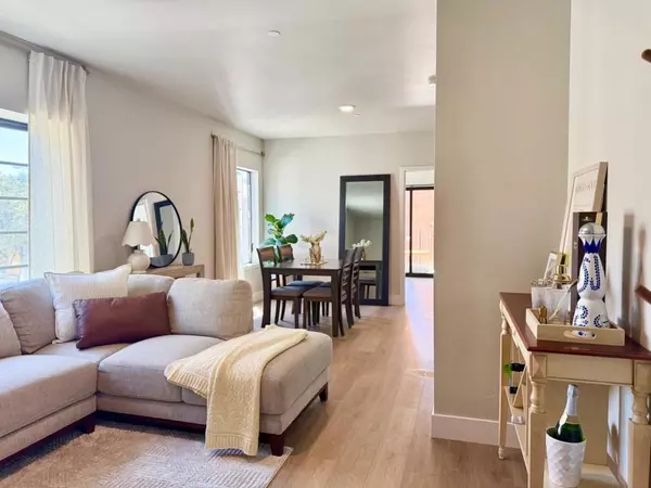 400 San Benito St #202, Hollister, CA 95023