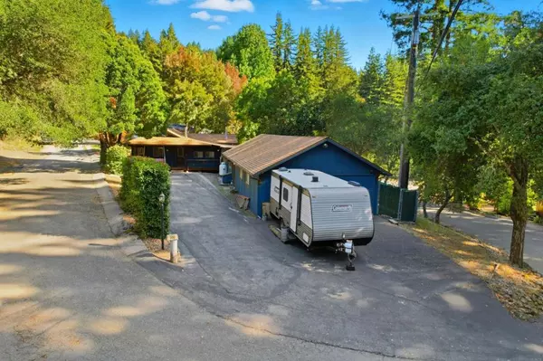 300 Circle WAY, Boulder Creek, CA 95006