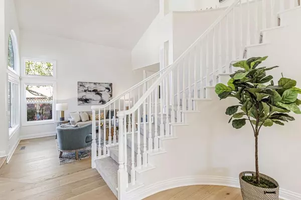 Half Moon Bay, CA 94019,515 Silver AVE