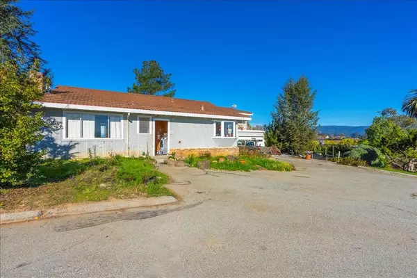 Watsonville, CA 95076,371 Calabasas RD