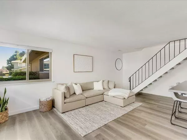Capitola, CA 95010,4475 Diamond ST #3