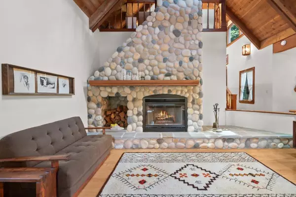 Santa Cruz, CA 95060,4611 Bonny Doon RD