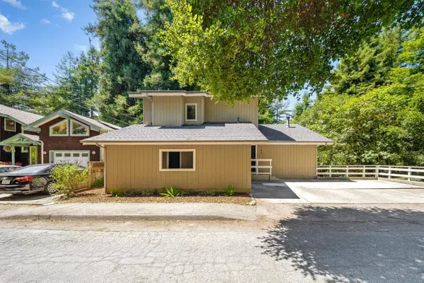 Aptos, CA 95003,146 Aptos School RD