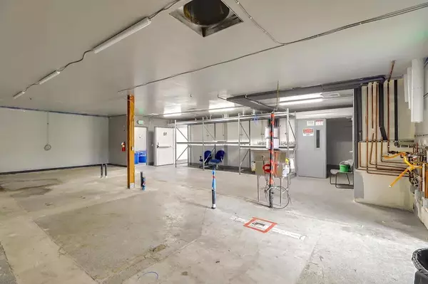 1025 44th AVE, Oakland, CA 94601