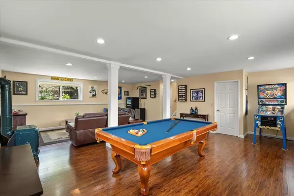 Morgan Hill, CA 95037,17441 Blue Jay DR