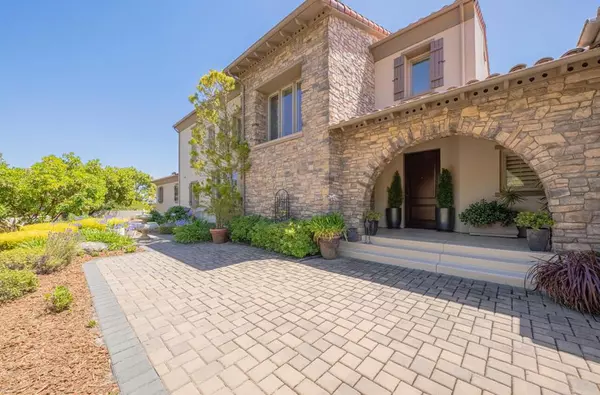 Monterey, CA 93940,407 Mirador CT
