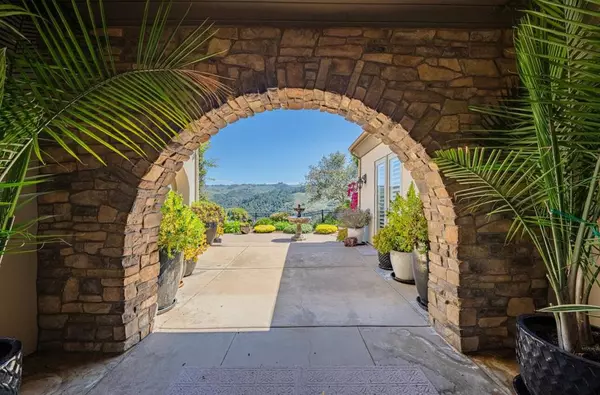 Monterey, CA 93940,407 Mirador CT