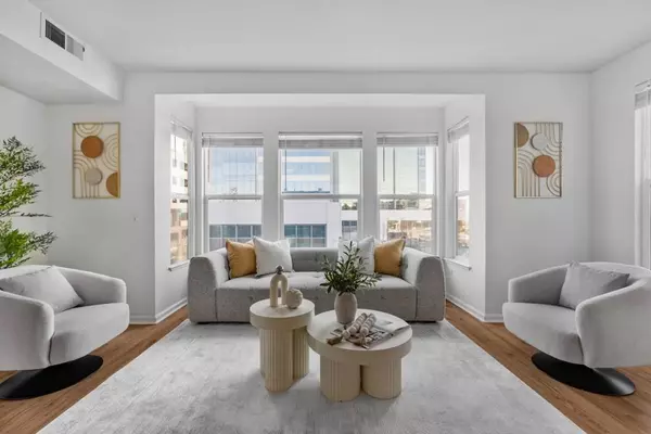 Oakland, CA 94607,655 12th ST #205