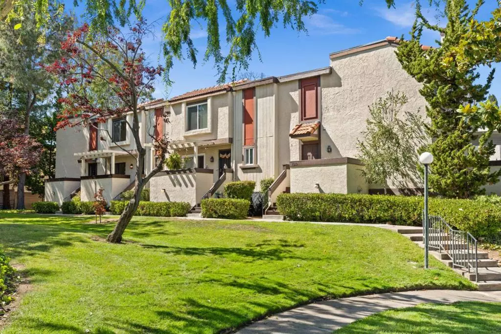 San Jose, CA 95129,7214 Clarendon ST