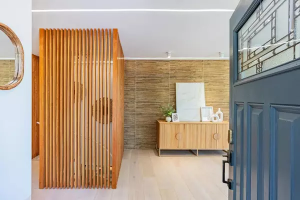 Los Altos, CA 94024,893 Madonna WAY