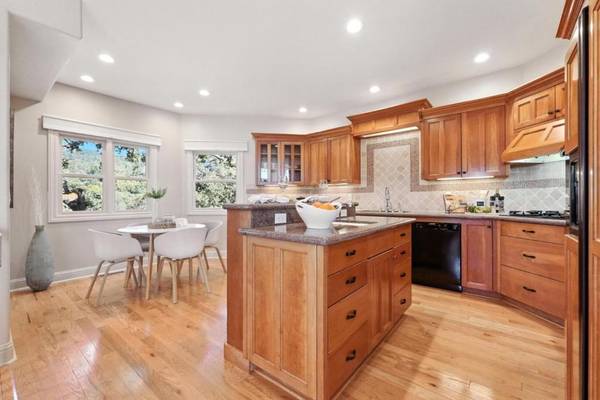 Los Gatos, CA 95030,157 Central AVE
